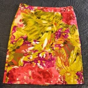J.Crew pencil skirt in fuchsia and gold tones sz 4